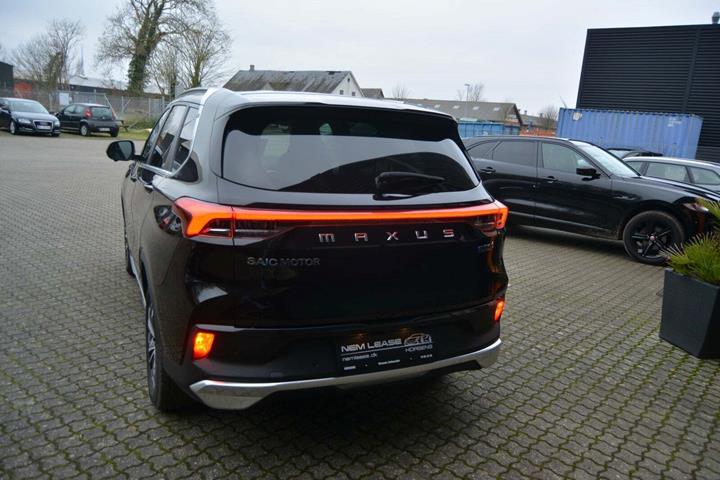 Sort Maxus Euniq6 fra 2022 set udefra