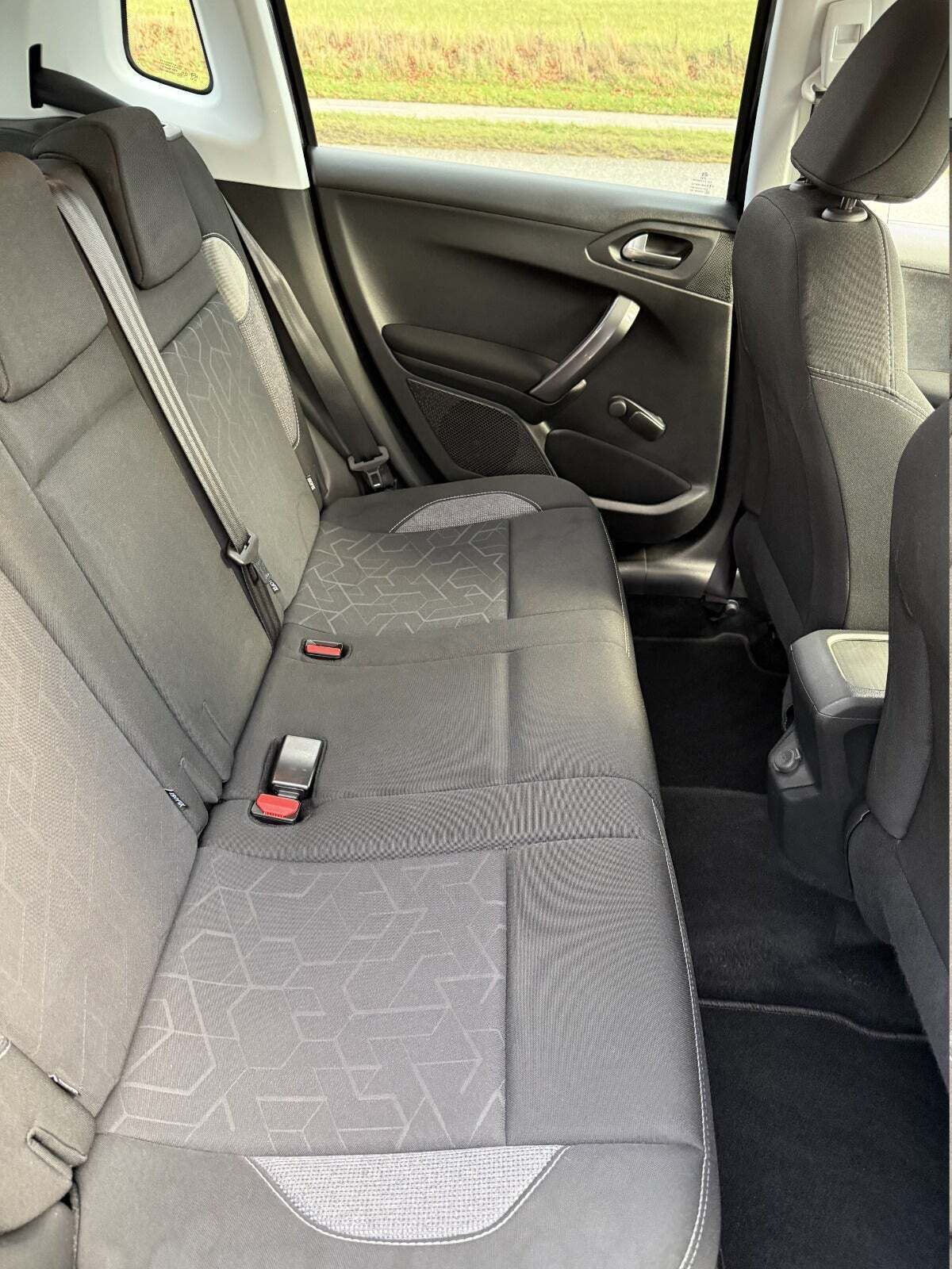 undefined Peugeot 2008 fra 2017