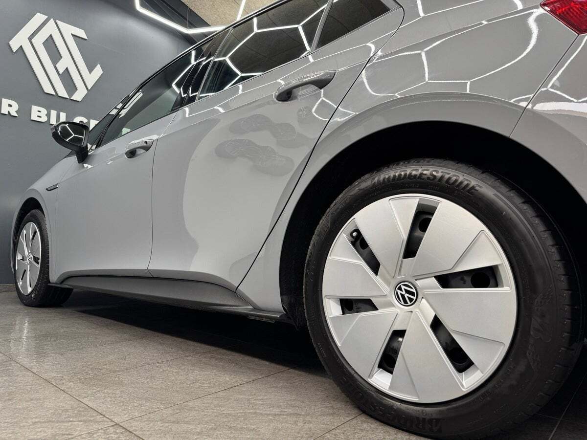 Grå VW ID.3 fra 2021
