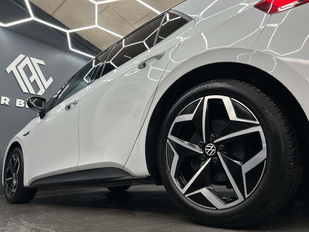 Hvid VW ID.3 fra 2021