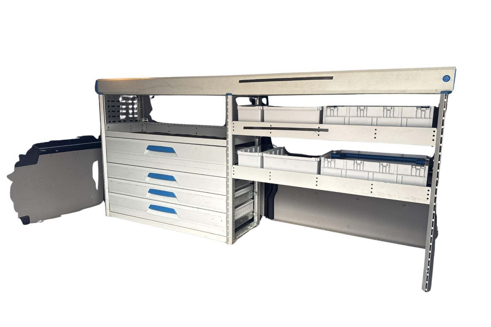 Sort VW Transporter fra 2018