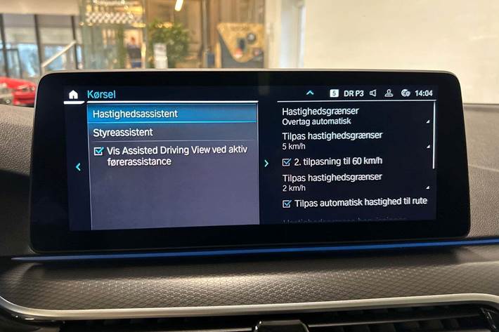 Sort BMW 530e fra 2022