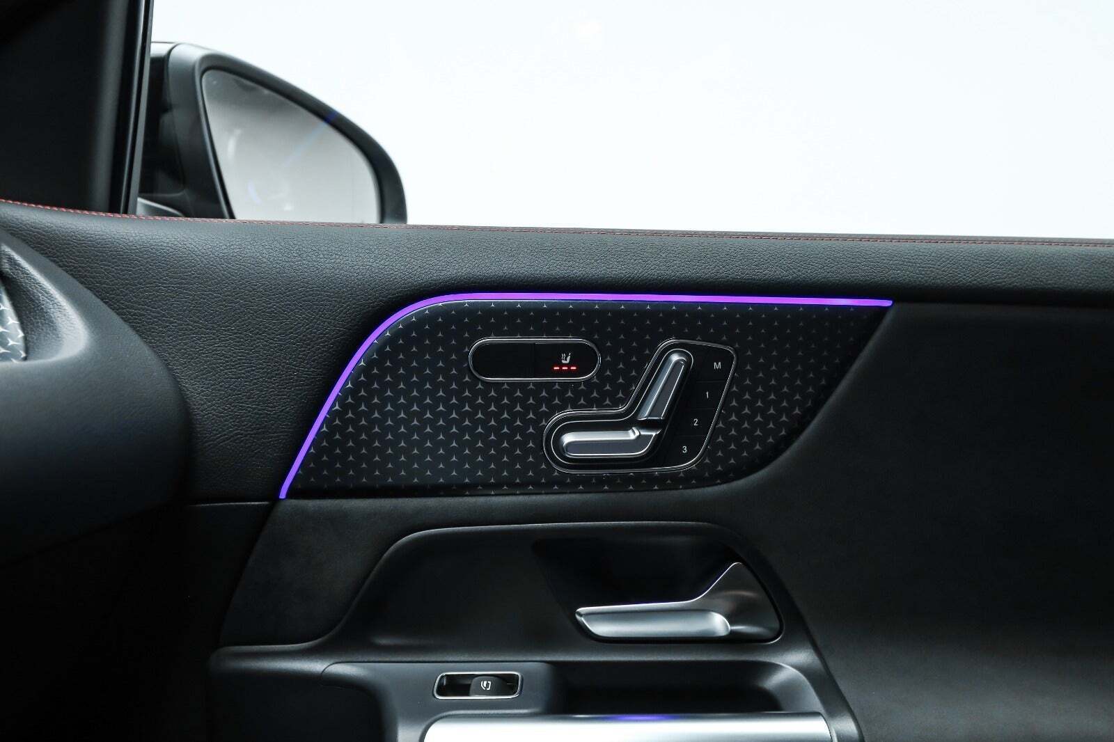 Sort Mercedes EQA250+ fra 2025