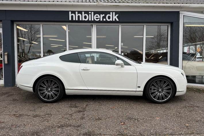 Hvid Bentley Continental GT fra 2010