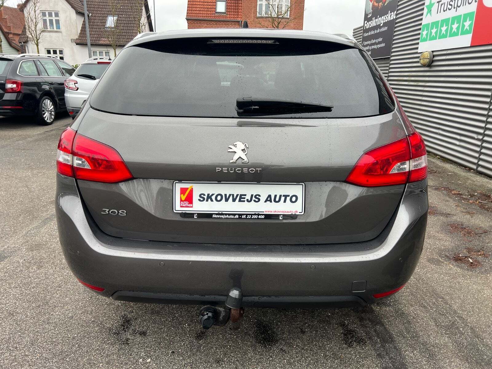 Peugeot 308 1,5 BlueHDi 130 Selection Sky SW