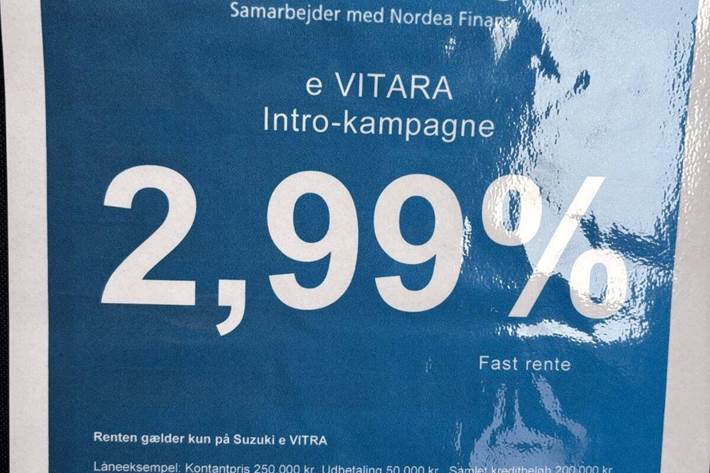 Grå Suzuki eVitara fra 2025