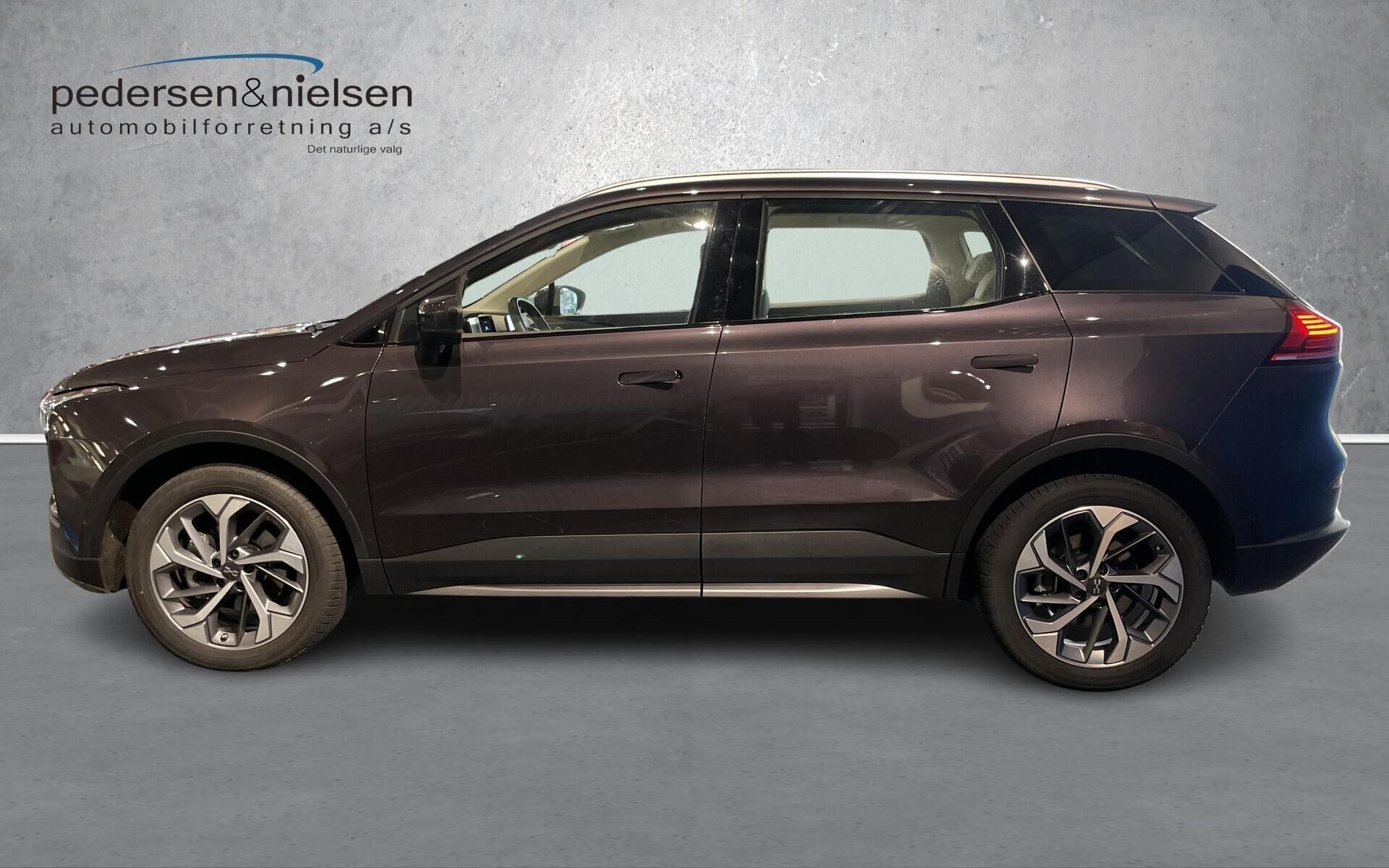 Aiways U5 EL Premium 204HK 5d Aut.