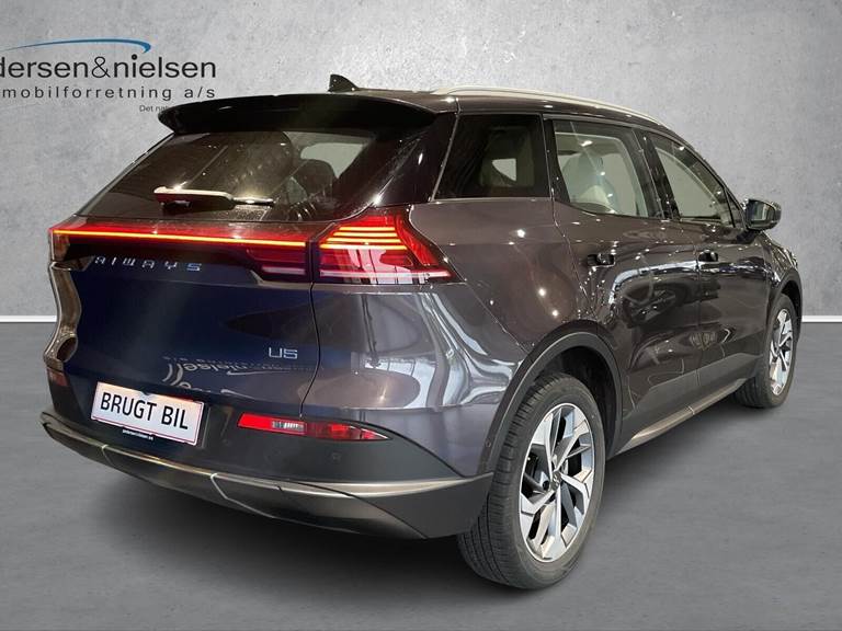 Aiways U5 EL Premium 204HK 5d Aut.