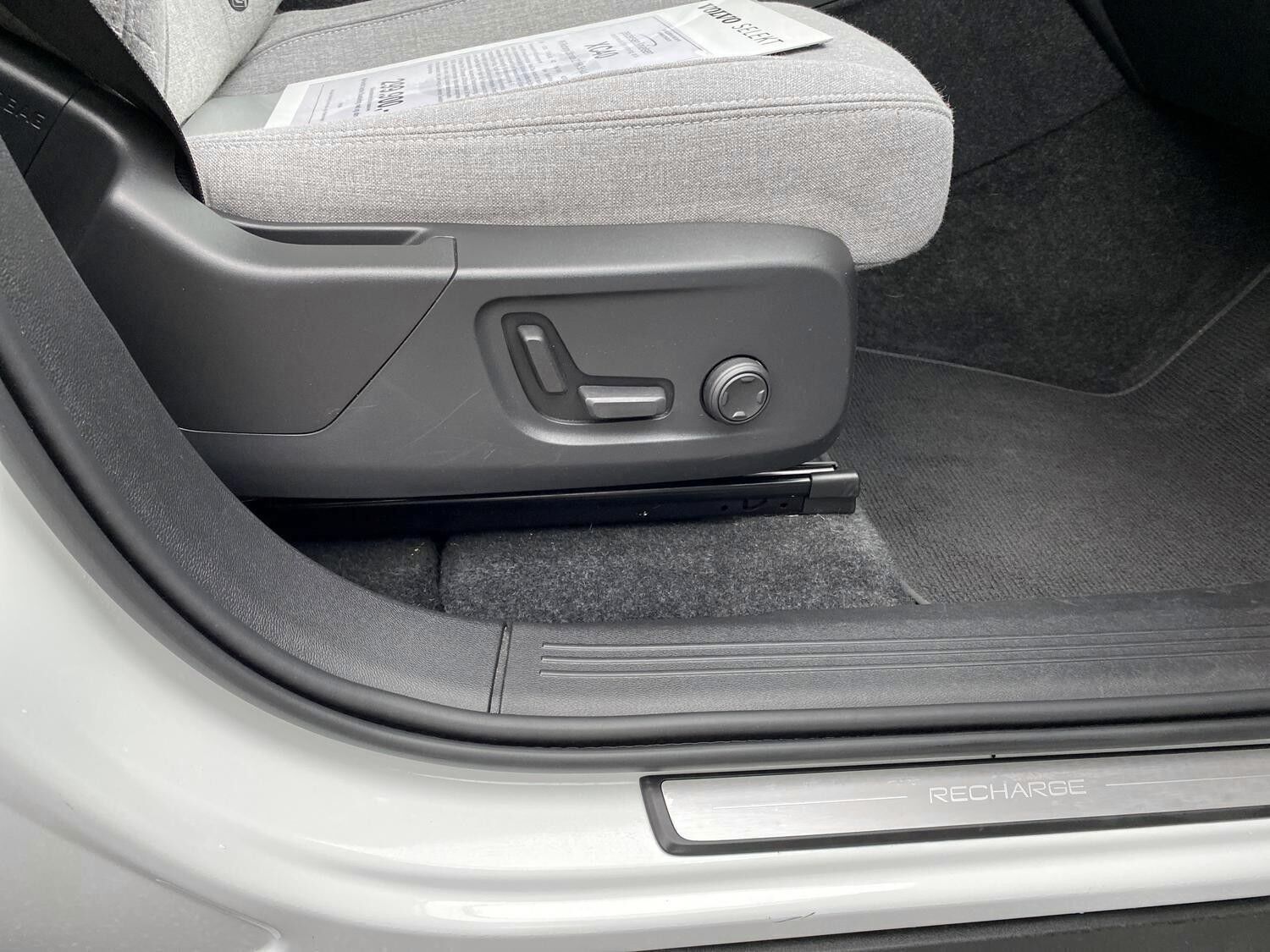 Hvid Volvo XC40 fra 2023