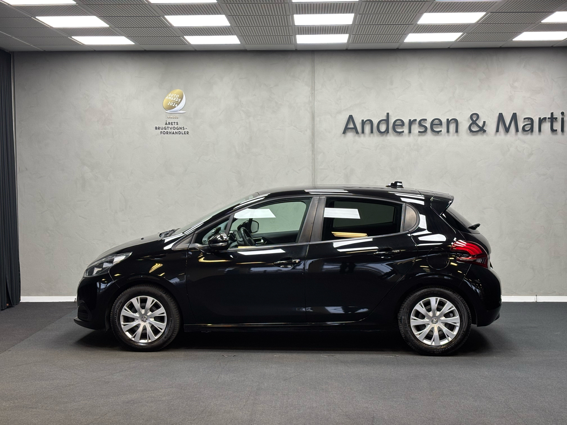 Peugeot 208 1,2 VTi Envy X 82HK 5d