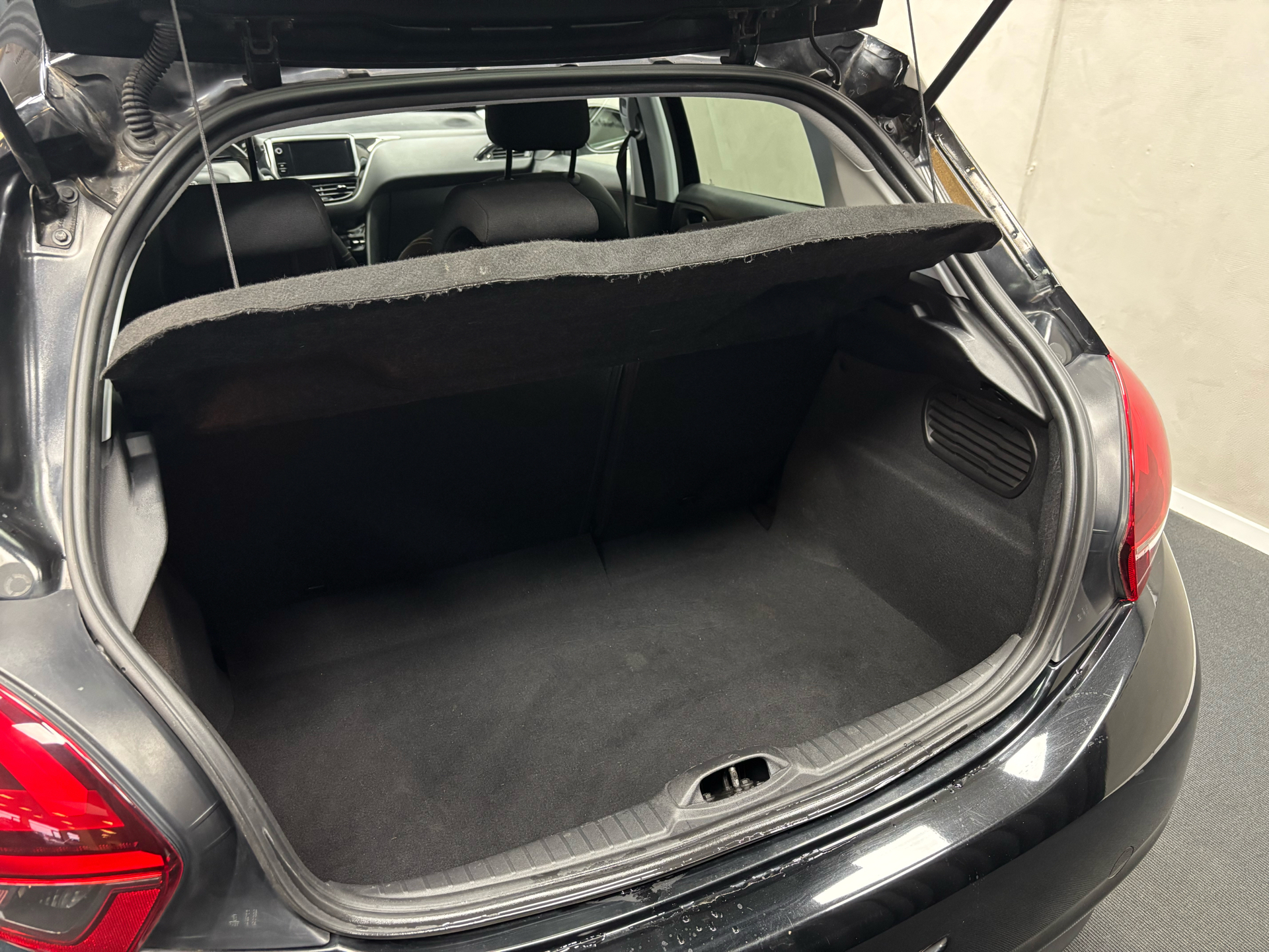 Peugeot 208 1,2 VTi Envy X 82HK 5d