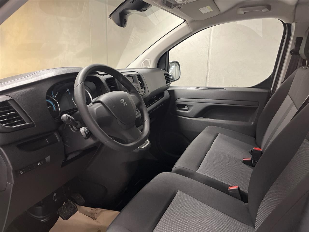 Peugeot e-Expert L3 EL Plus 136HK Van Aut.