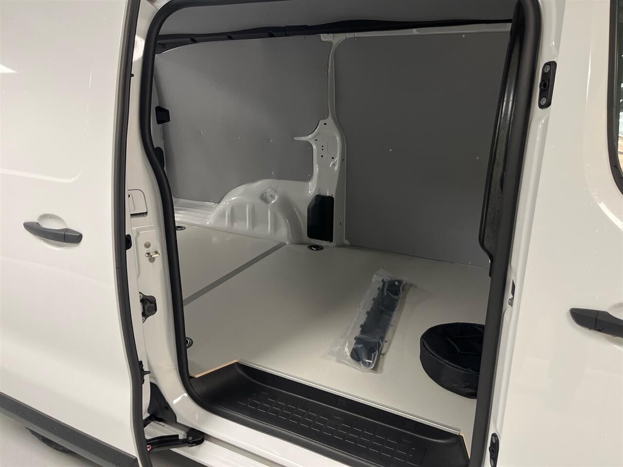 undefined Peugeot e-Expert fra 2023