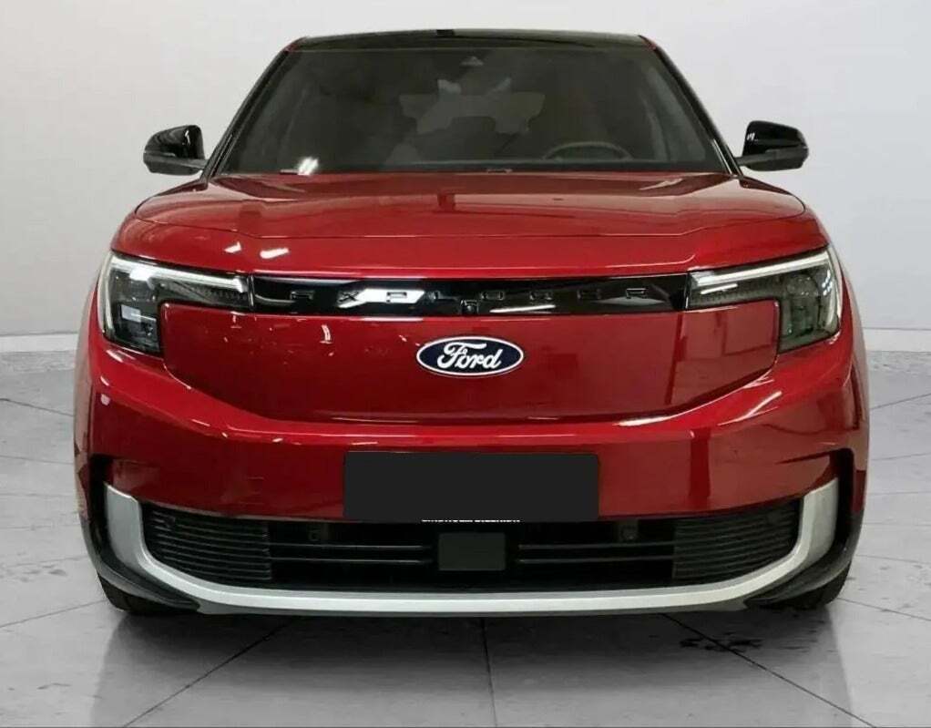 Ford Explorer 82 Premium Extended Range