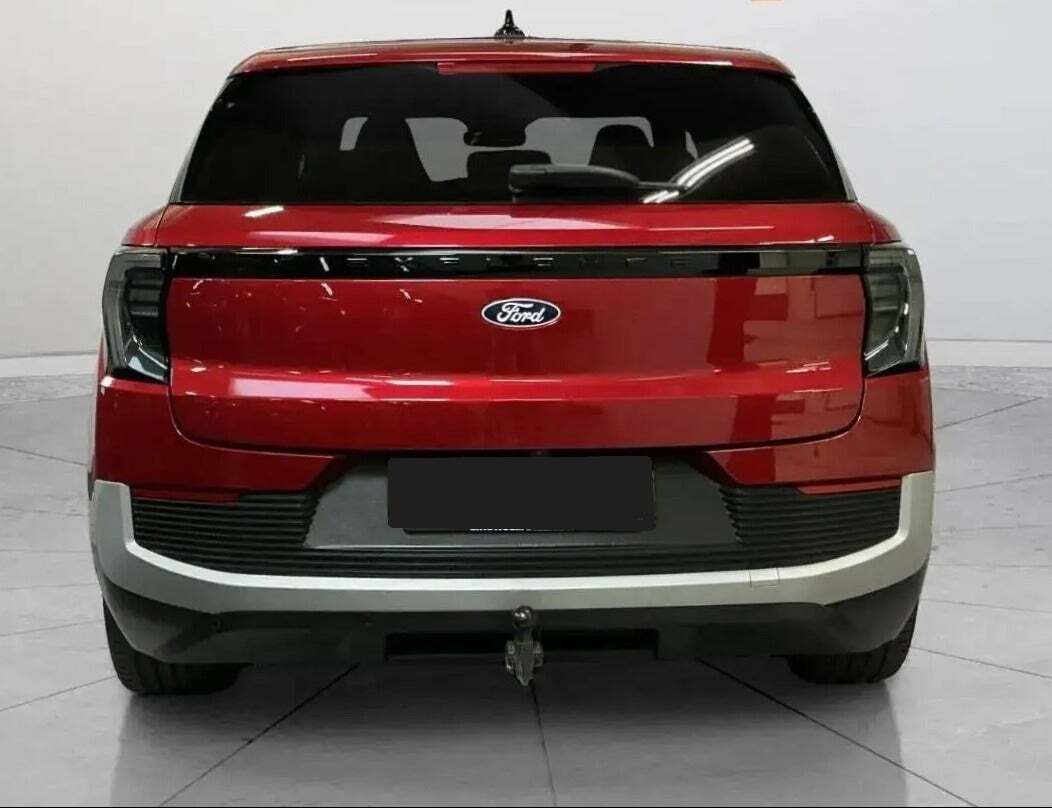 Ford Explorer 82 Premium Extended Range