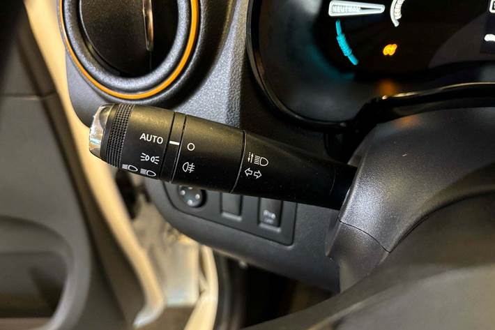 Hvid Dacia Spring fra 2021