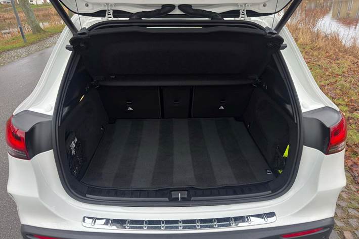 Hvid Mercedes EQA250 fra 2022