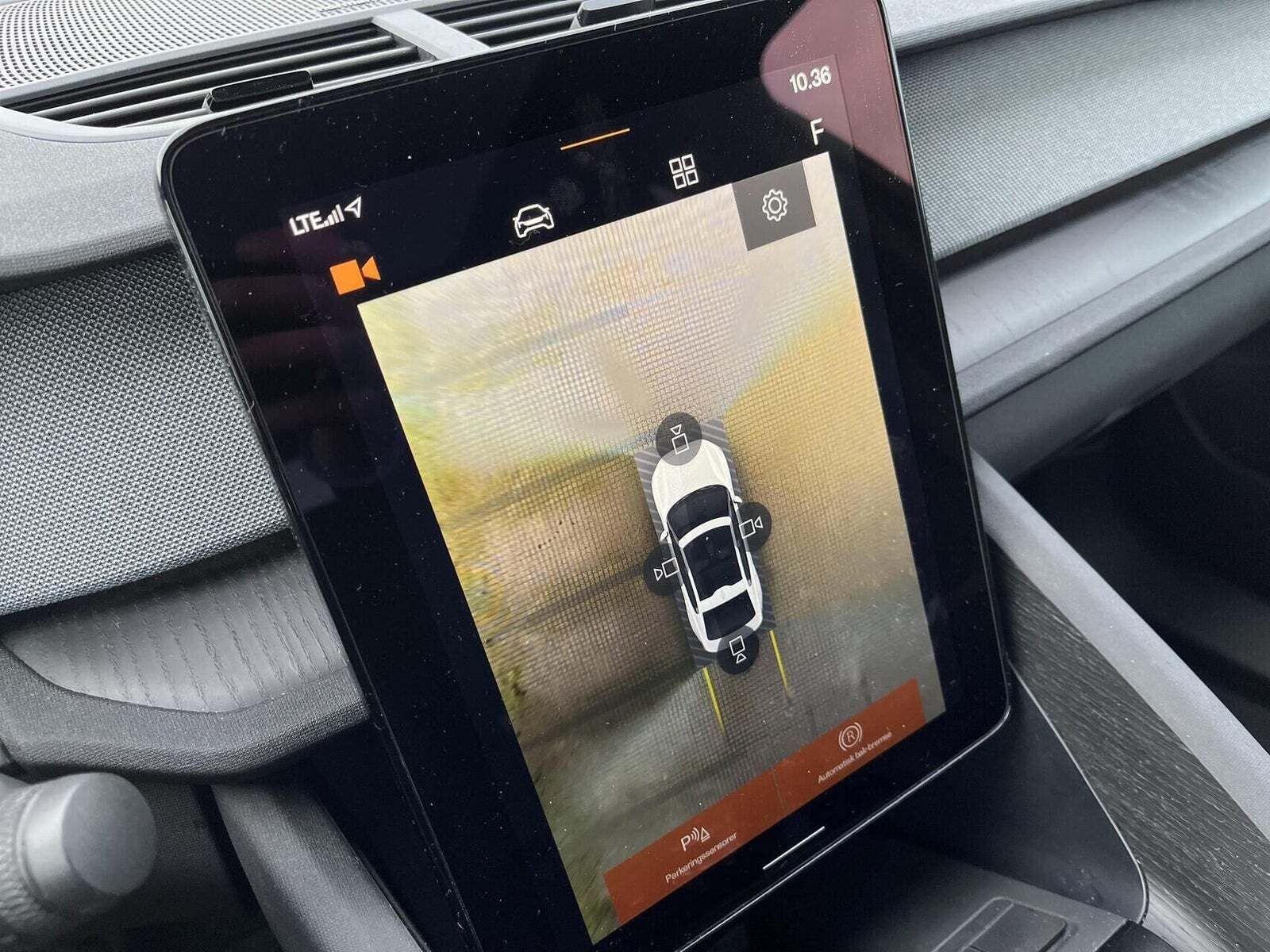 Grå Polestar 2 fra 2022