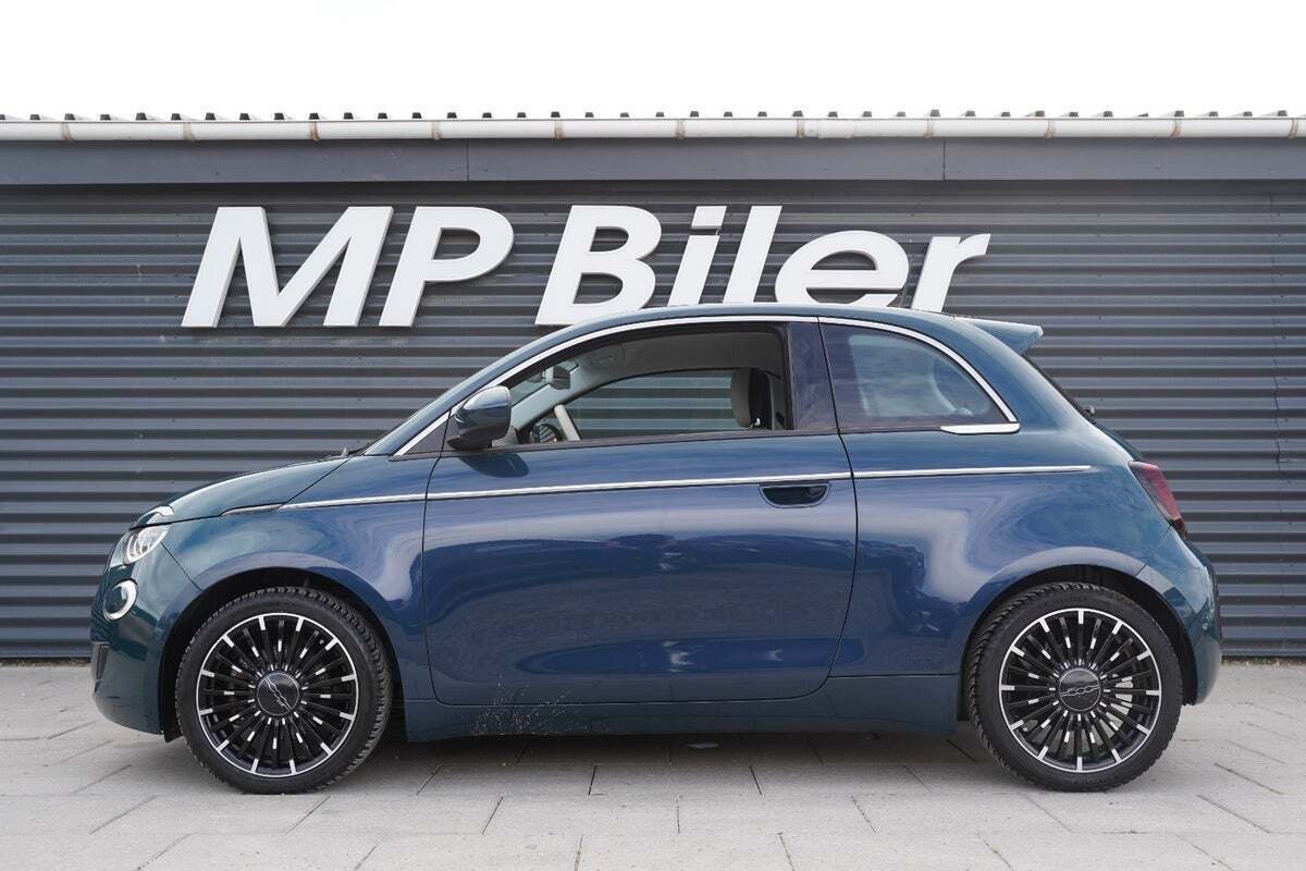 Fiat 500e 42 la Prima 3+1