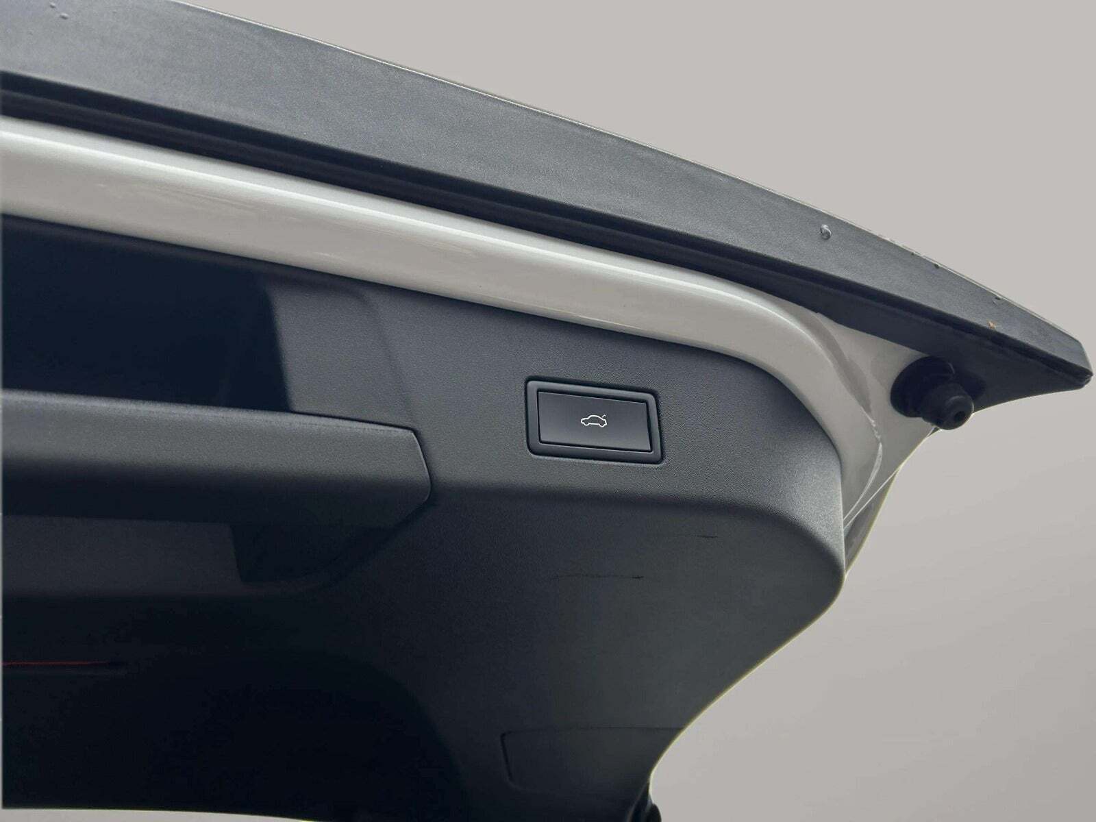 Hvid VW ID.4 fra 2021