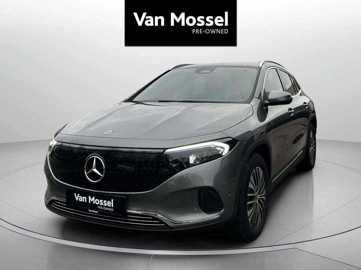 Grå Mercedes EQA250+ fra 2024