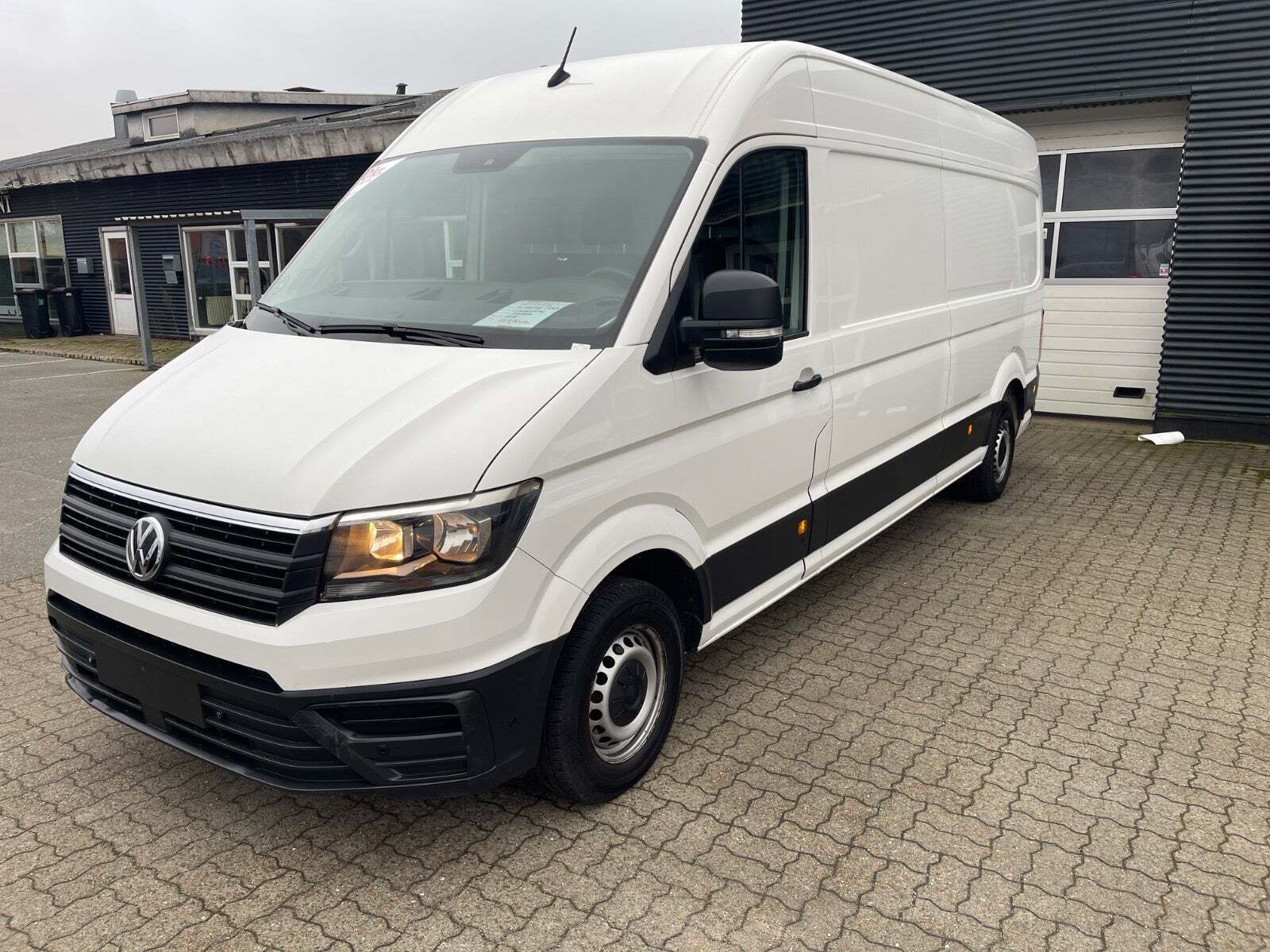 VW Crafter 35 2,0 TDi 177 Kassevogn L4H3 aut.