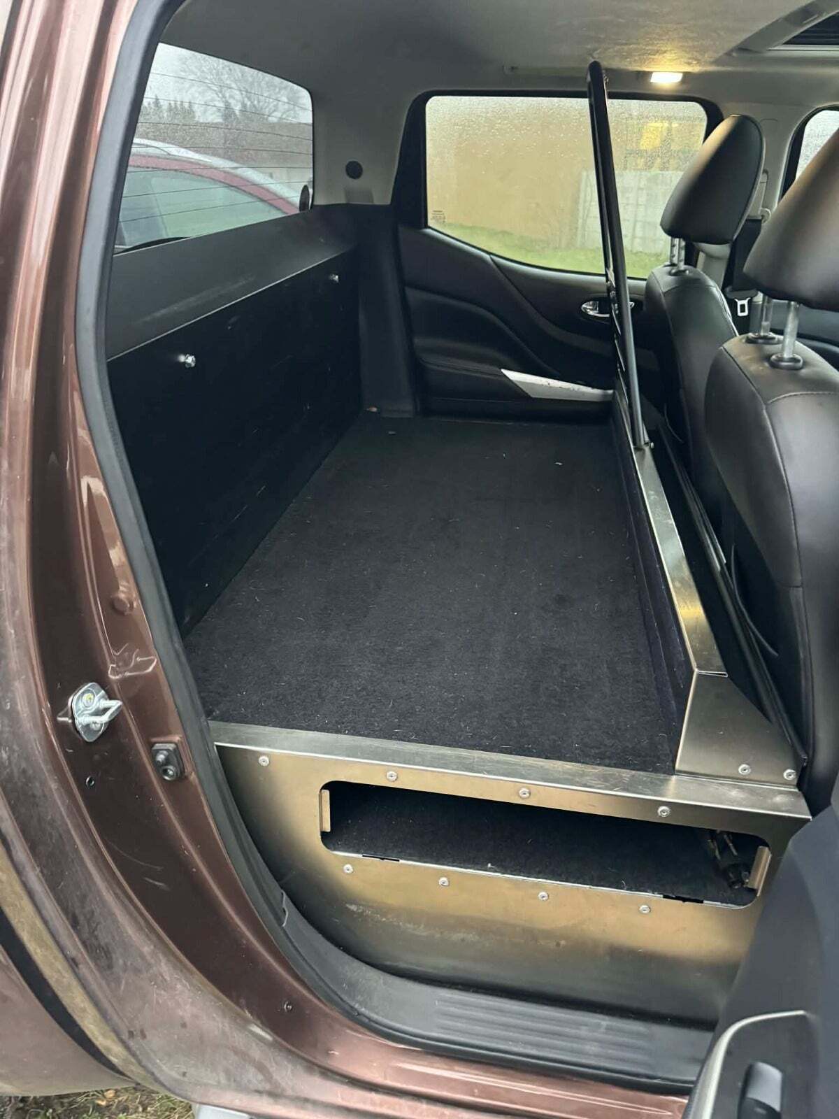 Nissan Navara 2,3 dCi 190 Db.Kab Tekna aut.