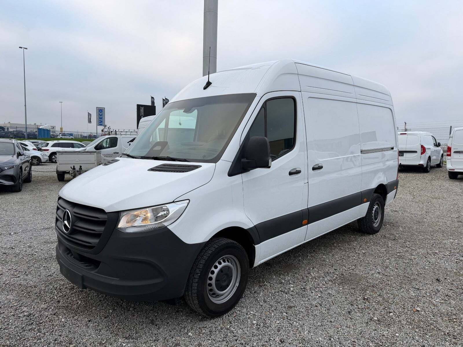 Mercedes Sprinter 317 2,0 CDi A2 Kassevogn PRO RWD