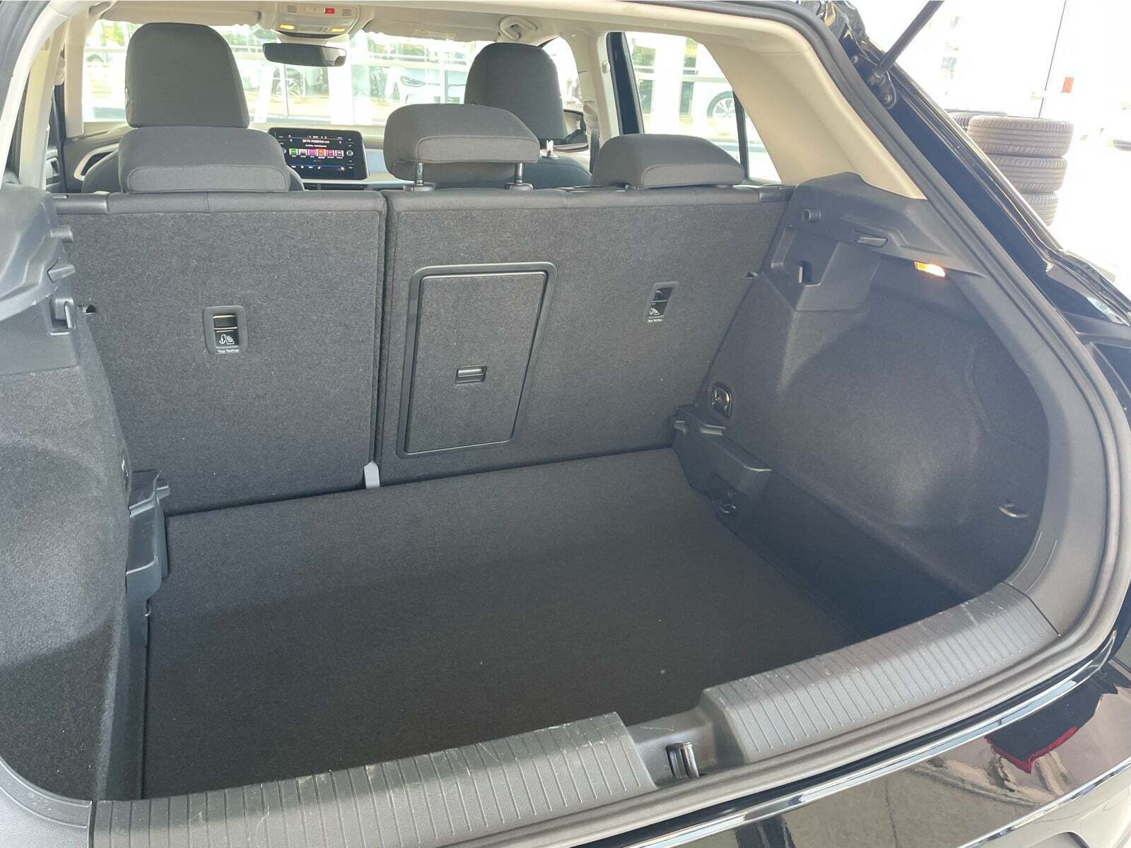 Sort VW T-Roc fra 2023