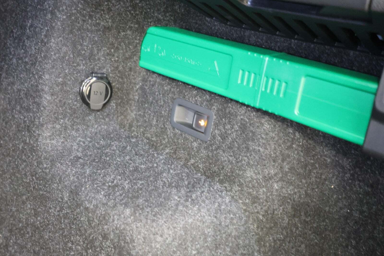 Hvid Skoda Enyaq fra 2024