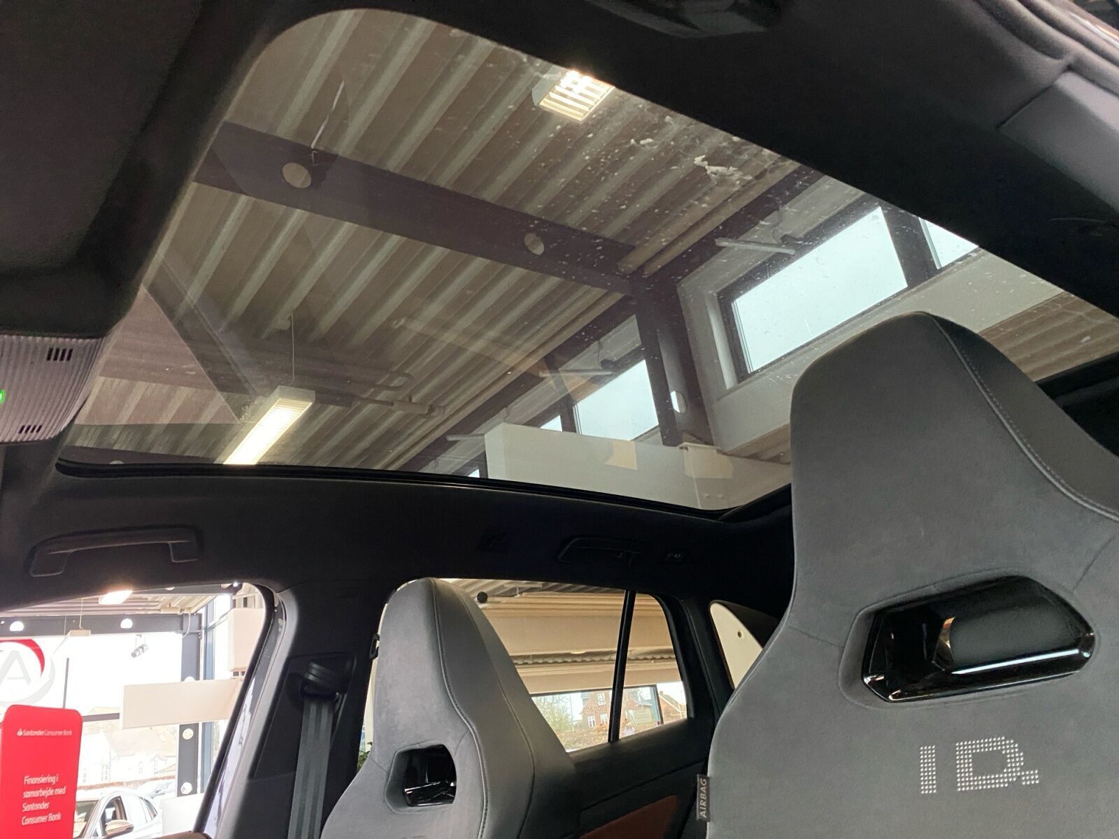 Grå VW ID.4 fra 2022