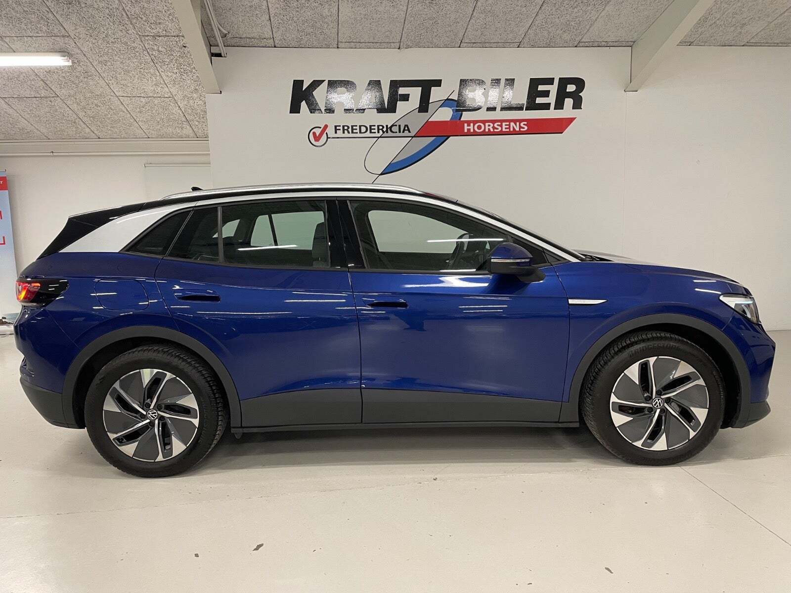 Blå VW ID.4 fra 2021