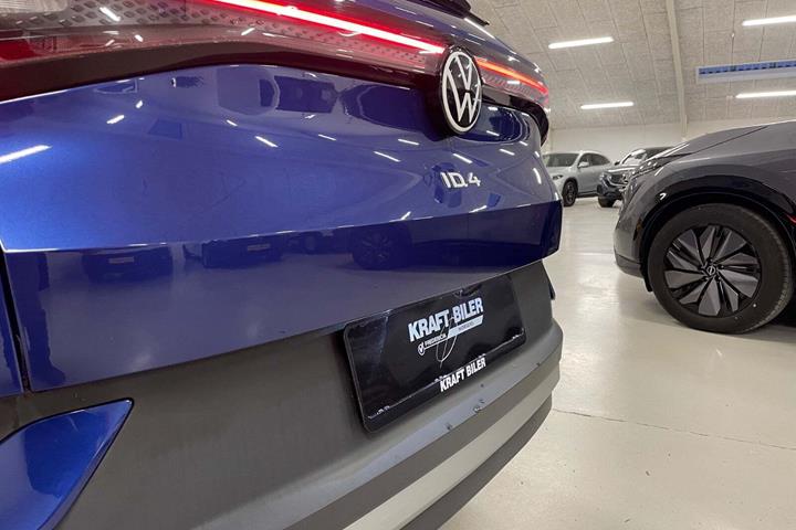 Blå VW ID.4 fra 2021