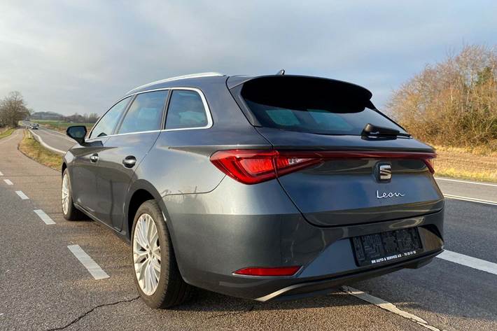 Grå Seat Leon fra 2021