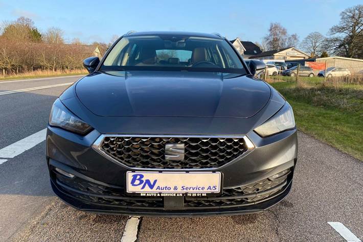 Grå Seat Leon fra 2021