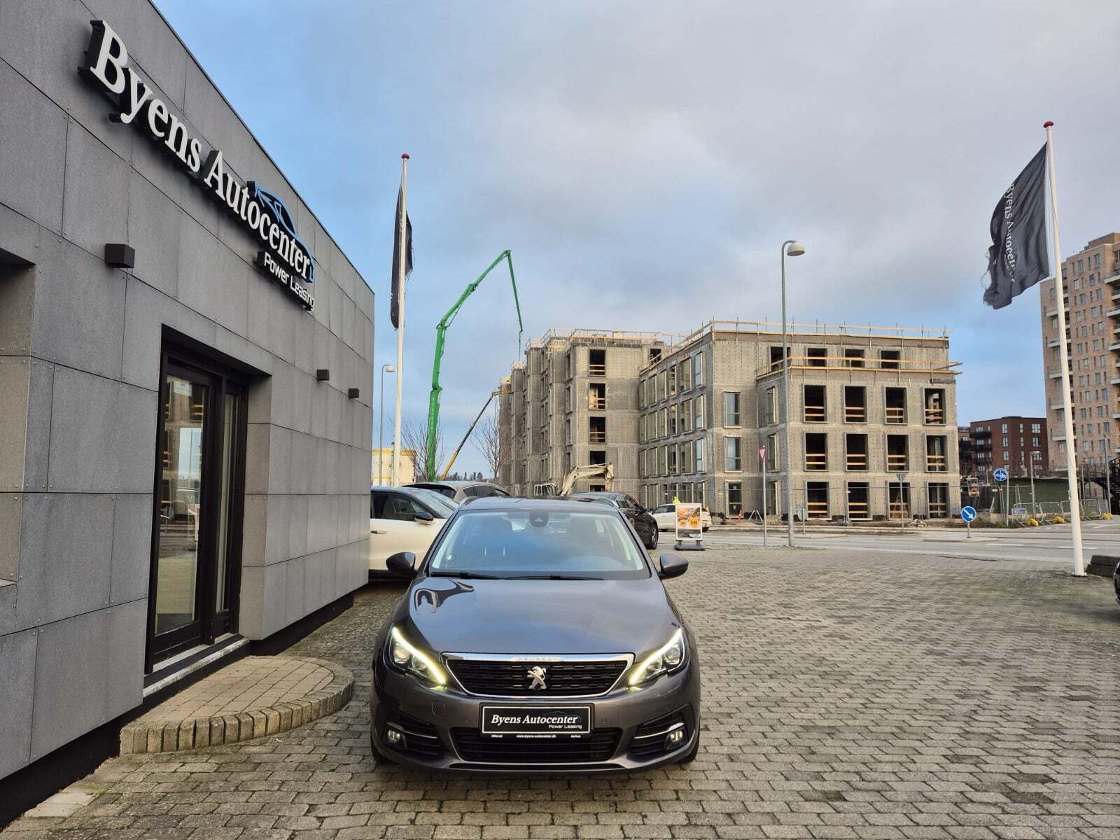 Peugeot 308 1,2 PureTech 130 Allure Pack SW EAT8