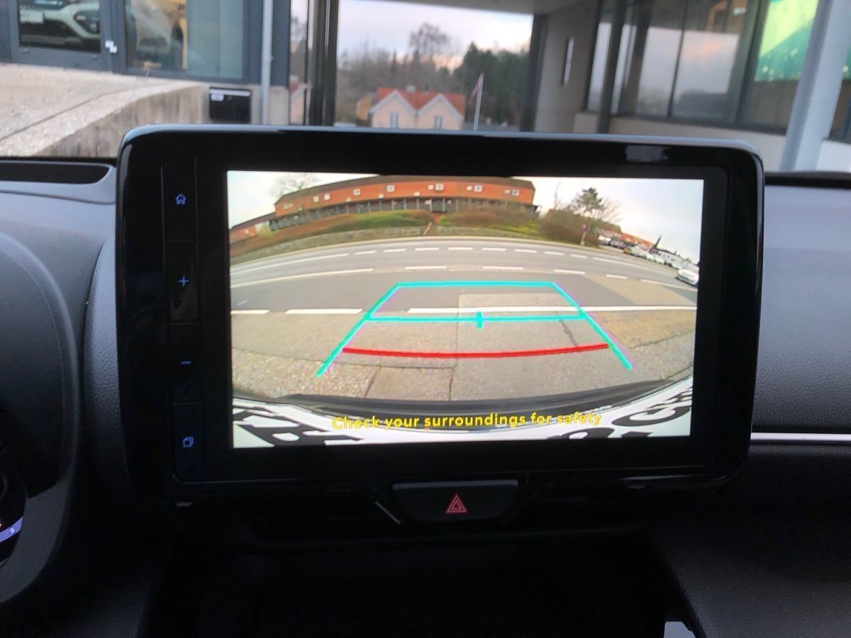 Sort Toyota Yaris Cross fra 2022