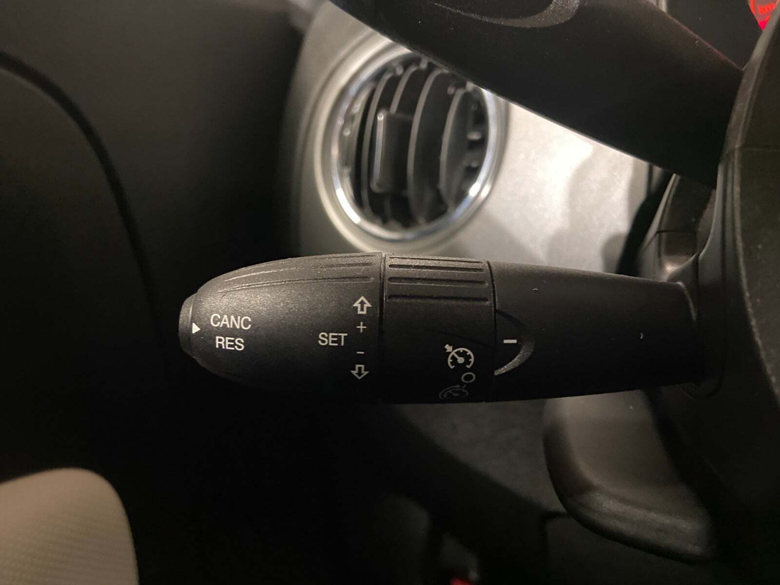 Grøn Fiat 500 fra 2018