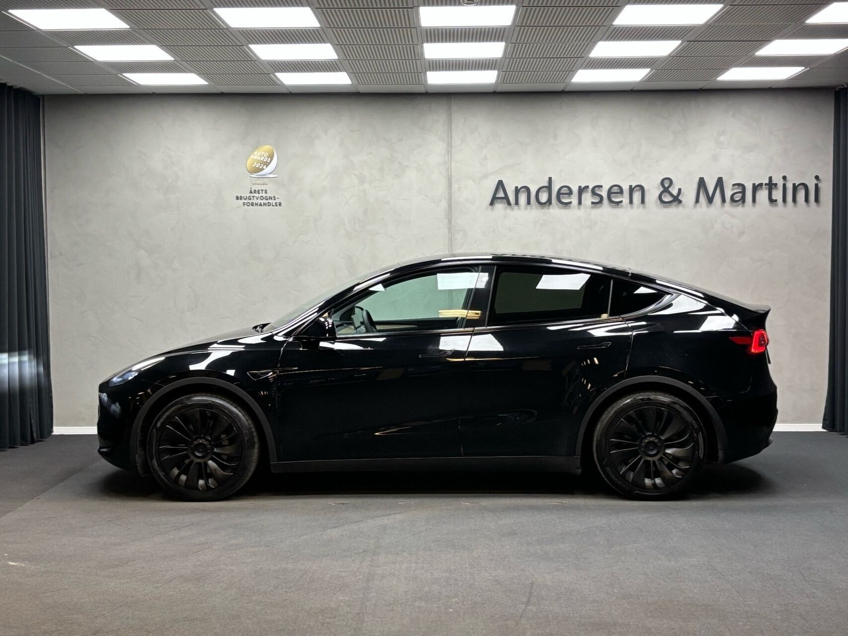 Tesla Model Y EL RWD 299HK 5d Aut.
