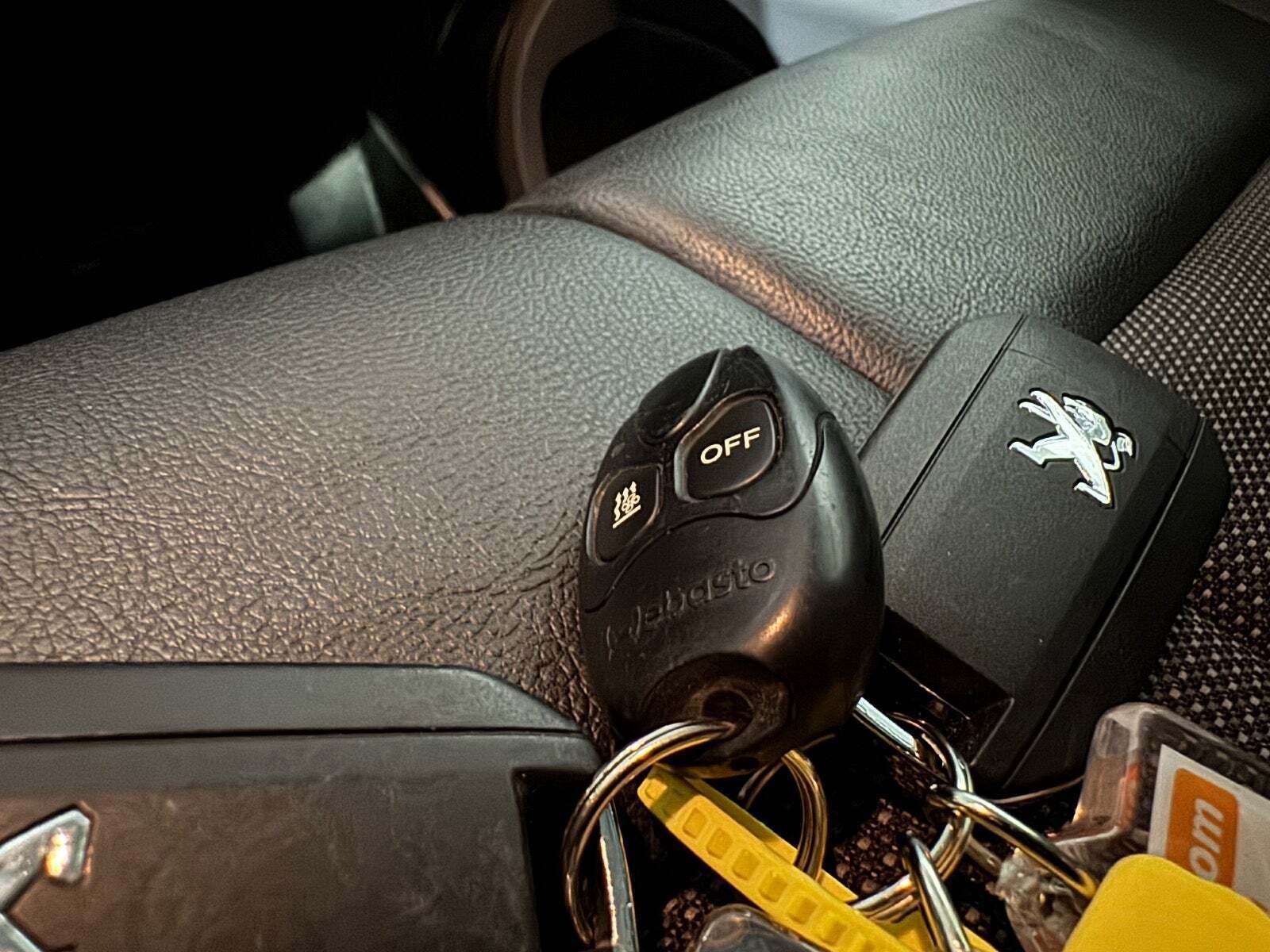 Sort Peugeot Expert fra 2021