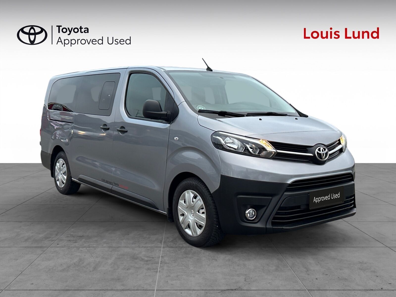 Grå Toyota Proace Verso fra 2021
