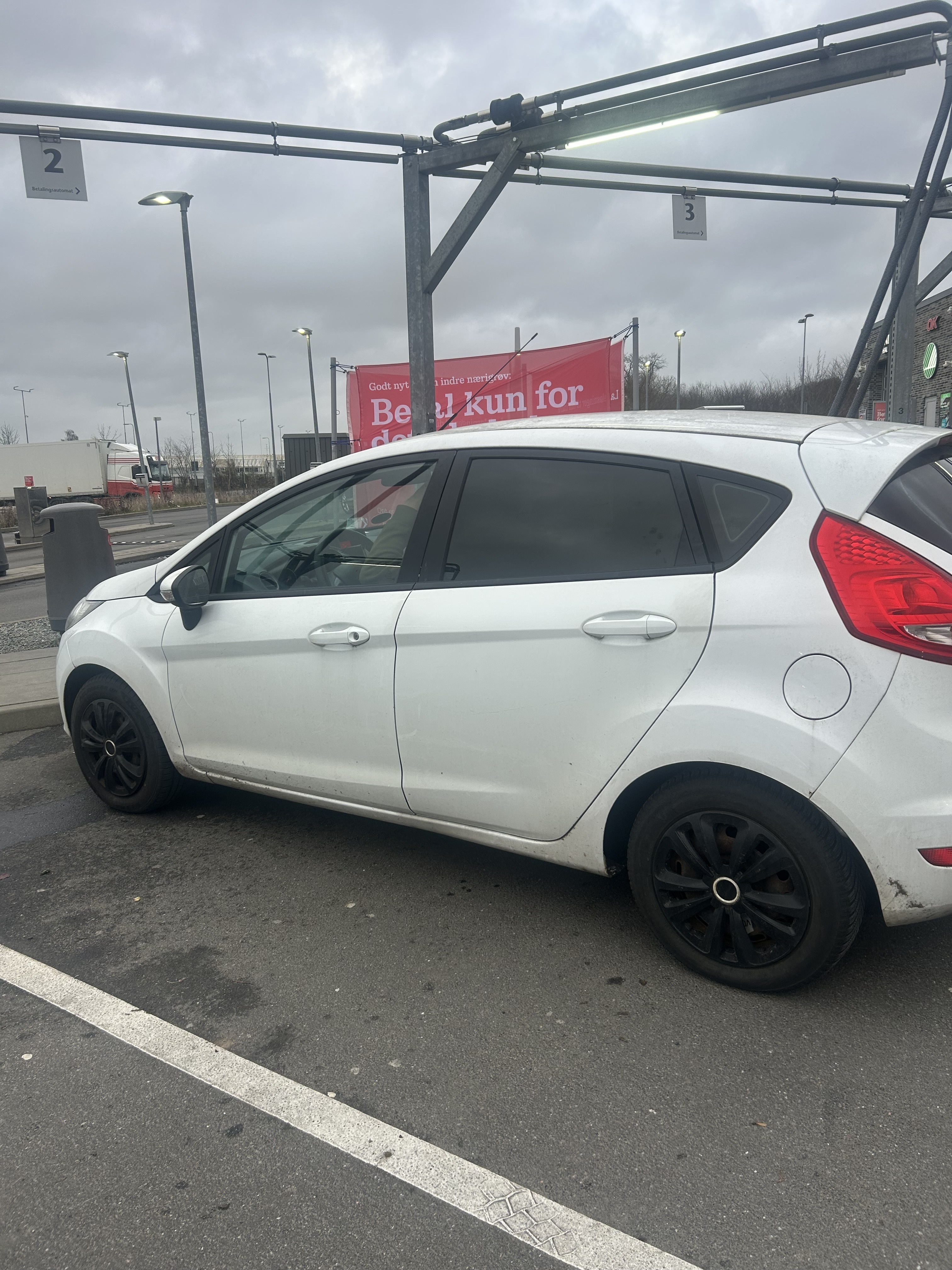 Hvid Ford Fiesta fra 2009