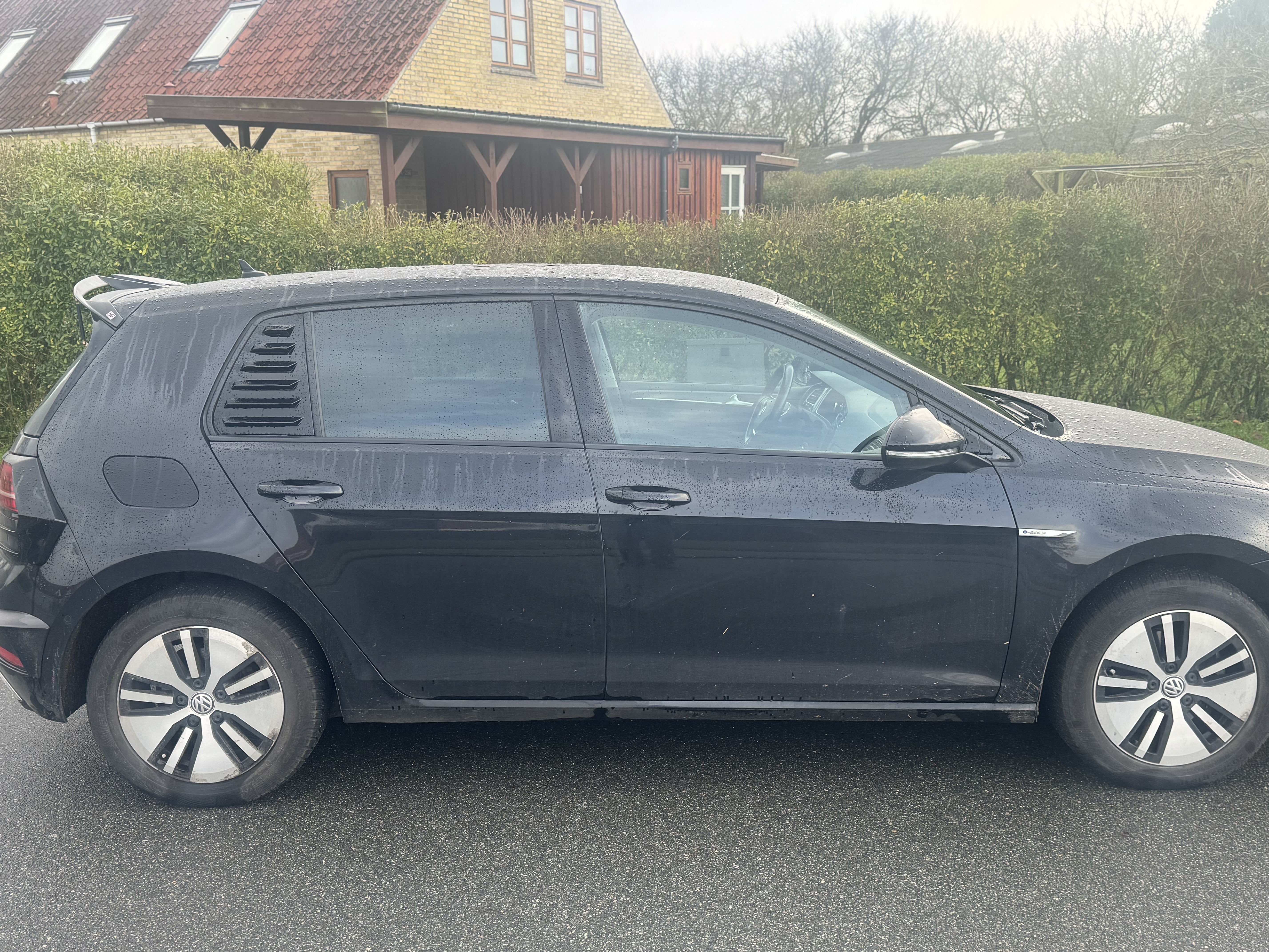 Sort VW e-Golf fra 2020