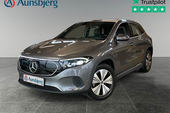 Grå Mercedes EQA250+ fra 2023 set udefra
