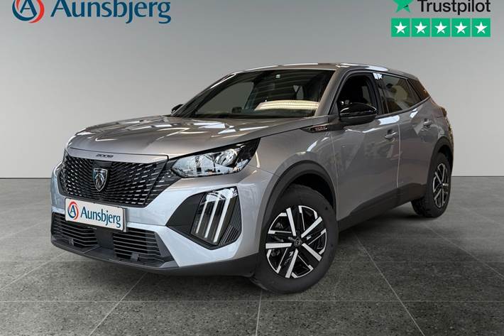 Grå Peugeot e-2008 fra 2025 set udefra