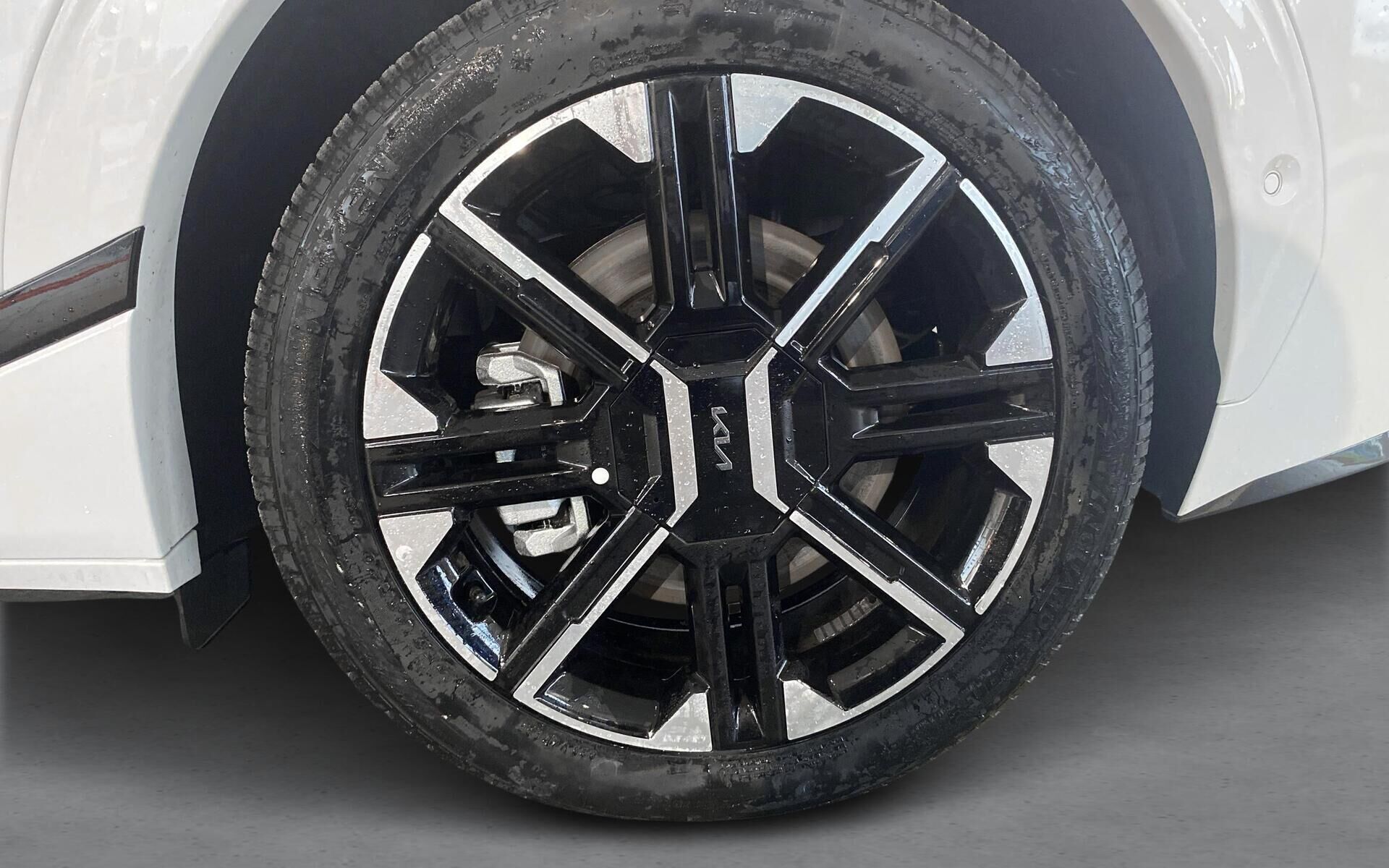 Hvid Kia EV6 fra 2025