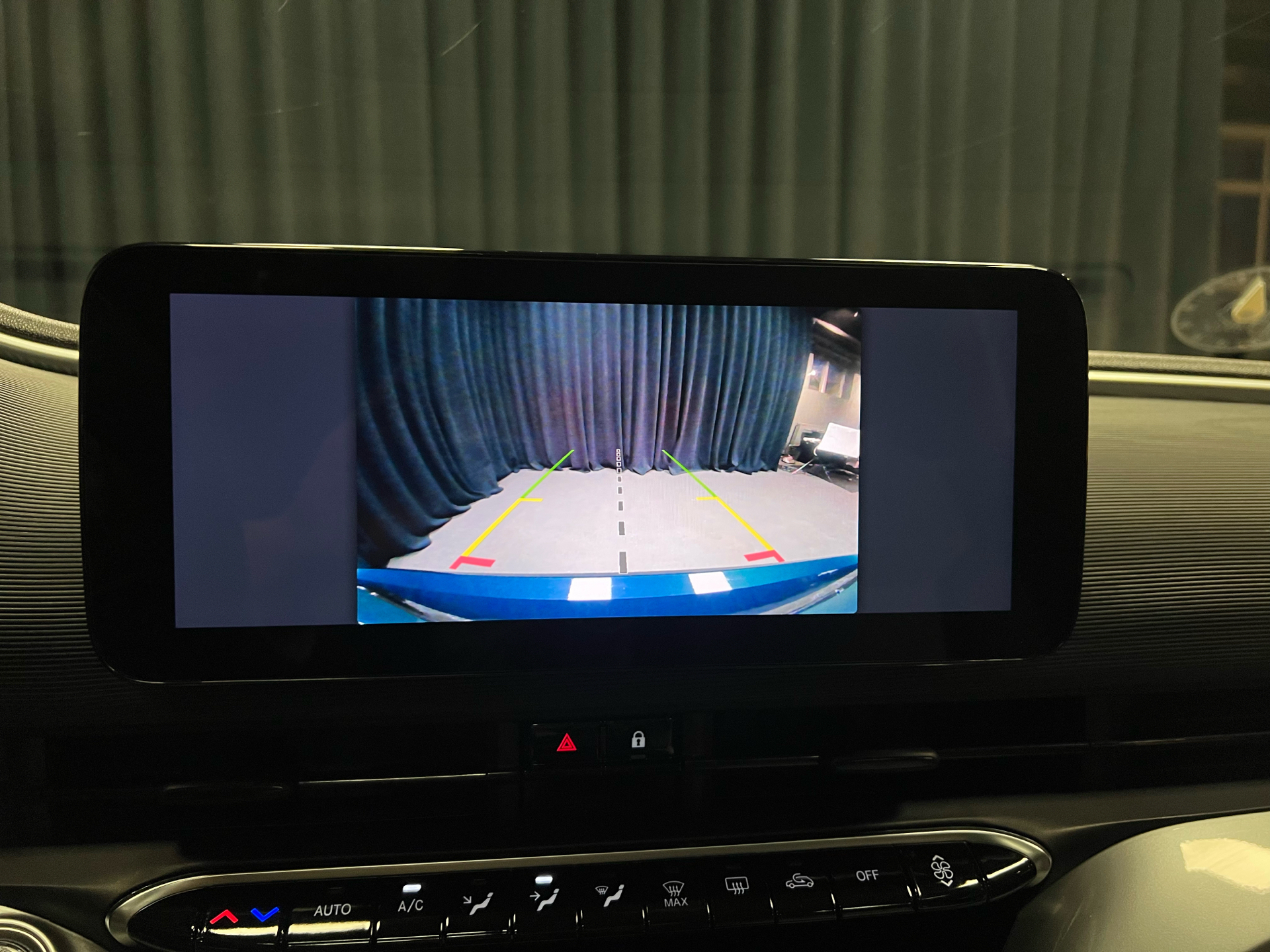 Grøn Fiat 500e fra 2023