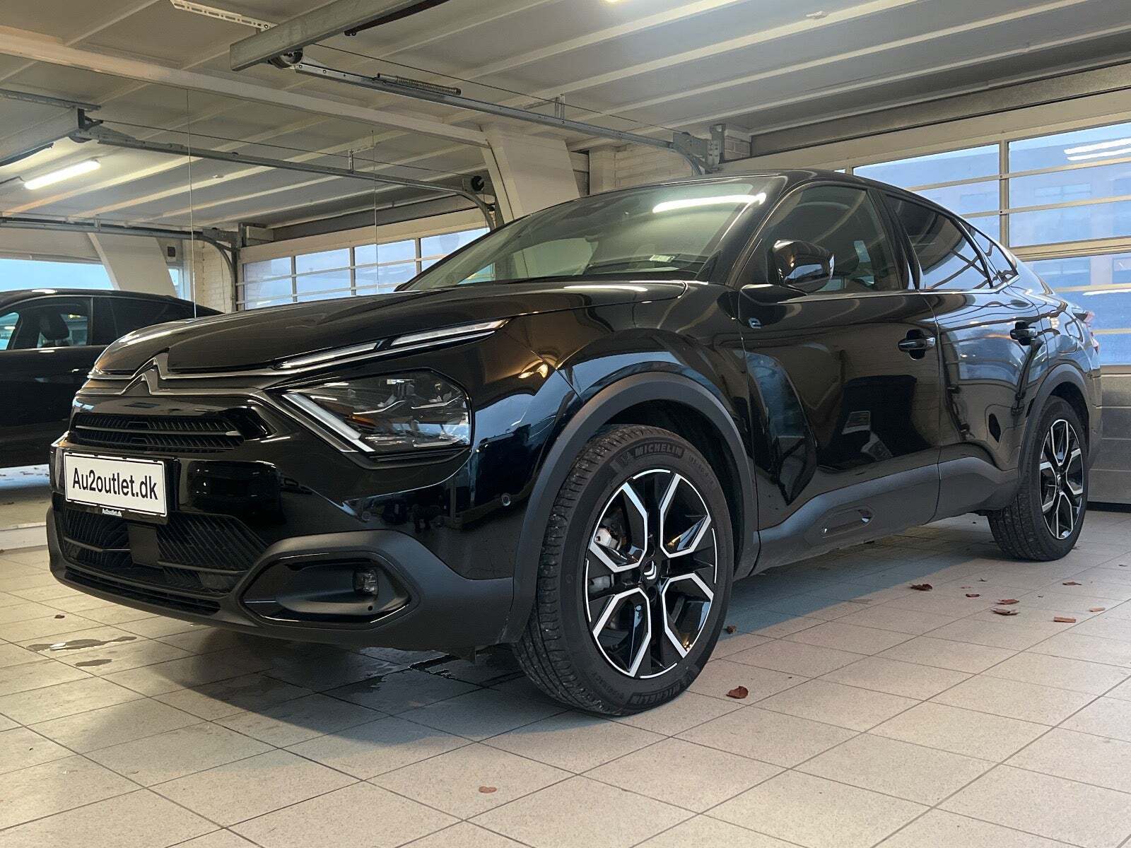 Sort Citroën ë-C4 X fra 2023