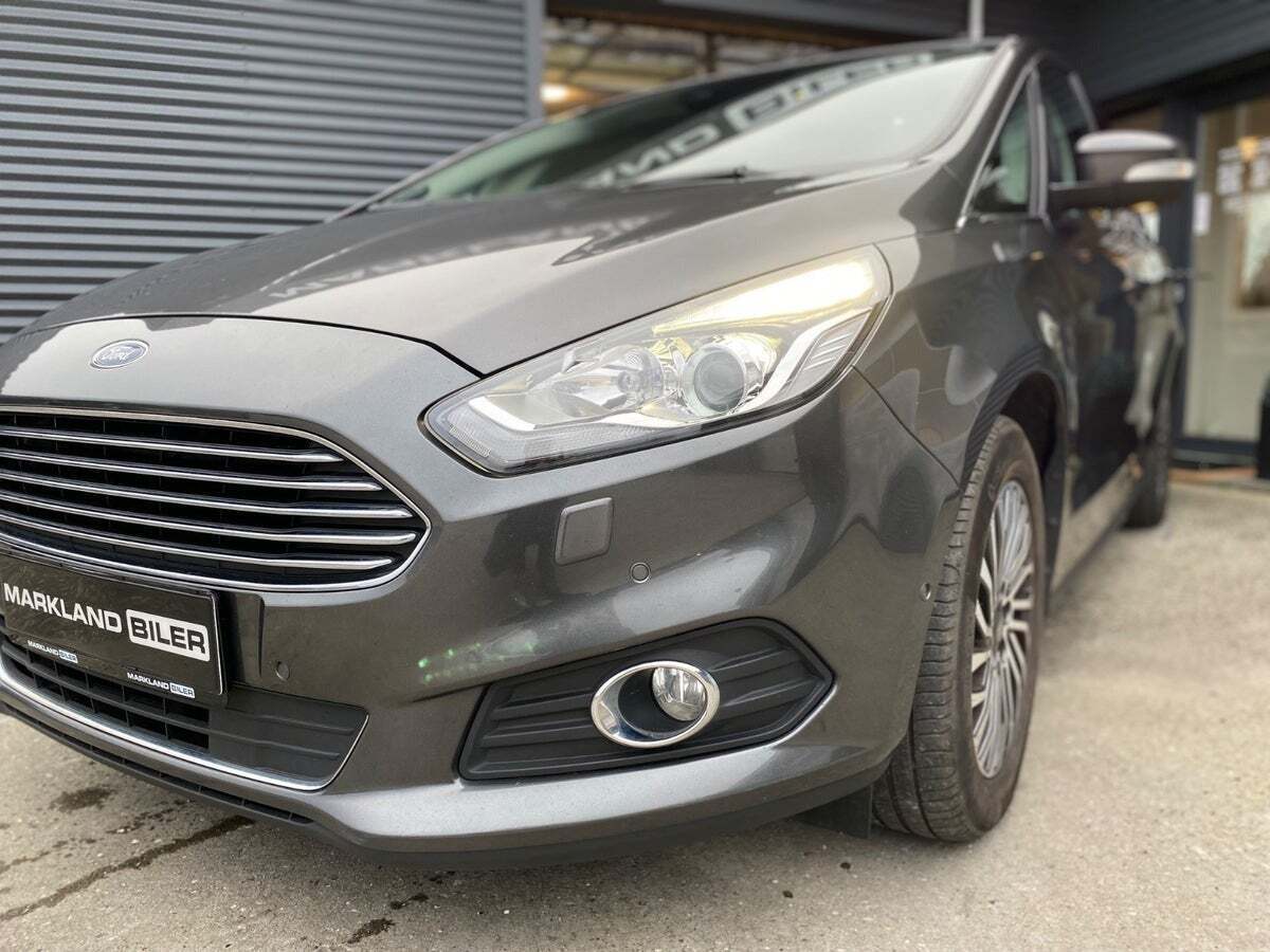 Ford S-MAX 1,5 EcoBoost Titanium 7prs
