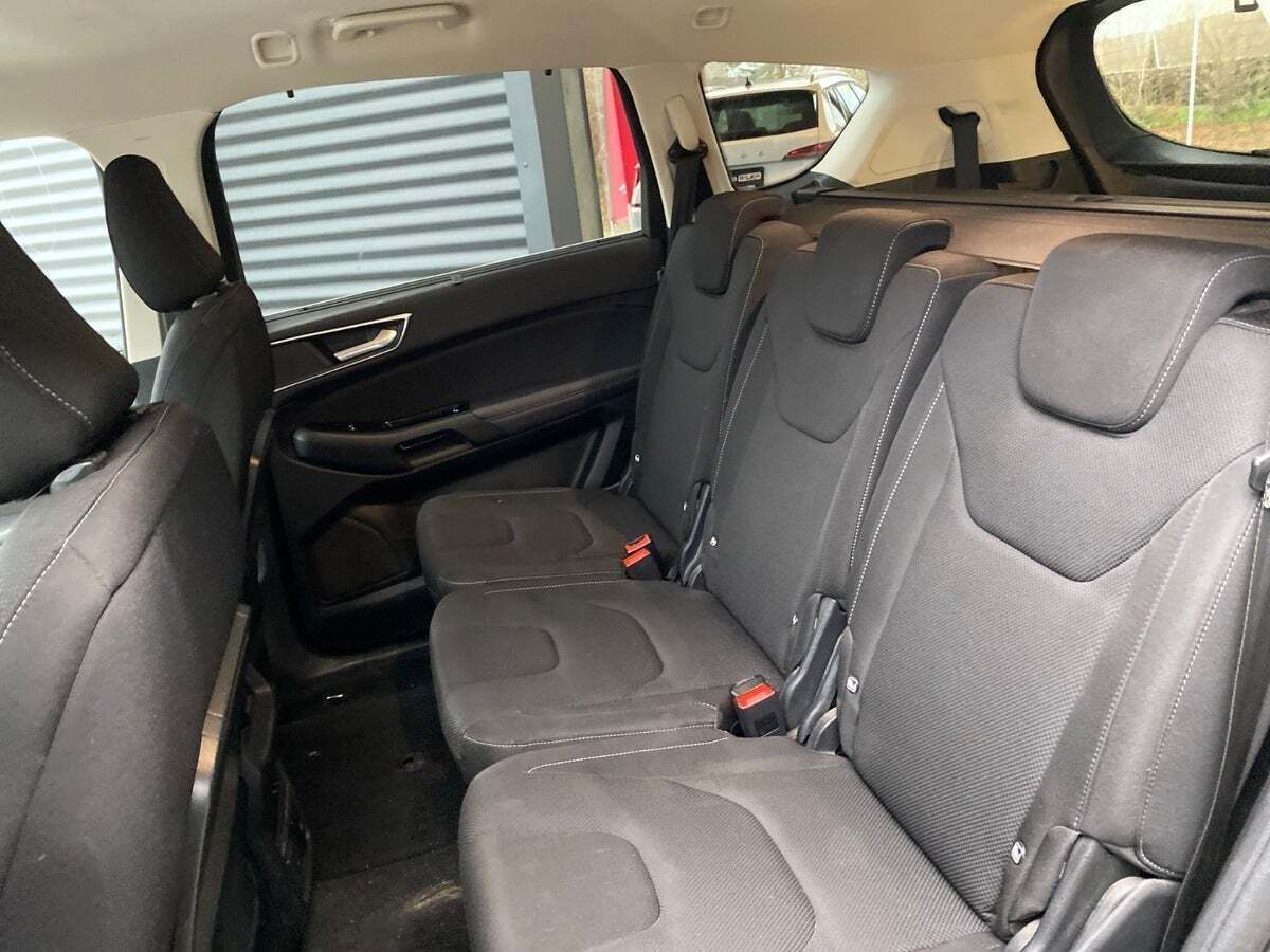 Sort Ford S-MAX fra 2019